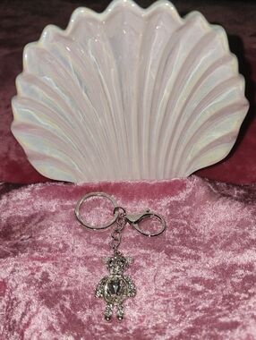 🐻‍❄️✨️NWT BEAR CHARM / KEY CHAIN WITH SILVER RHINESTONES/ BEAR ✨️🐻‍❄️✨️🐻‍❄️